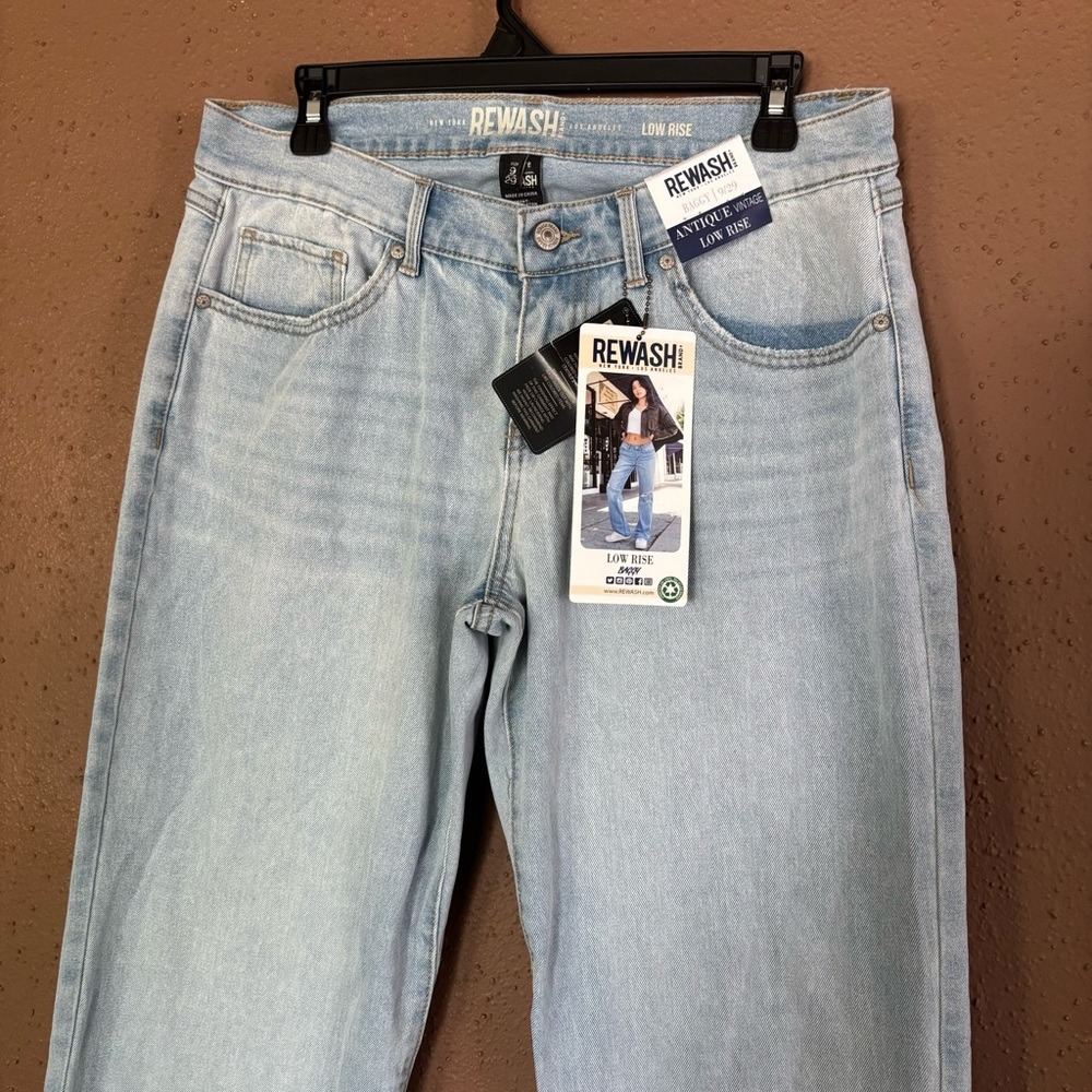 Rewash Antique Vintage Low Rise Baggy Jeans Light Wash Size 9/29 NWT - Picture 3 of 8